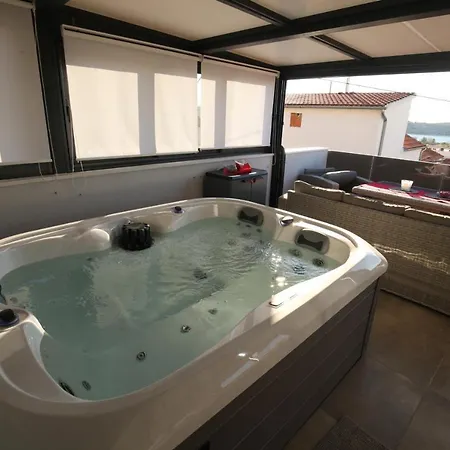 Luxurious Seaview