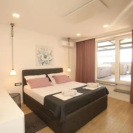 Luxurious Seaview