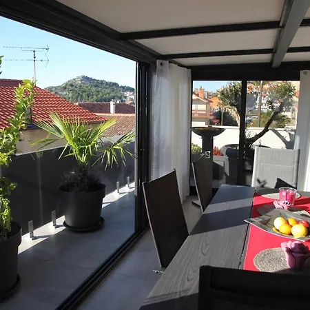 Luxurious Seaview Apartamento Šibenik